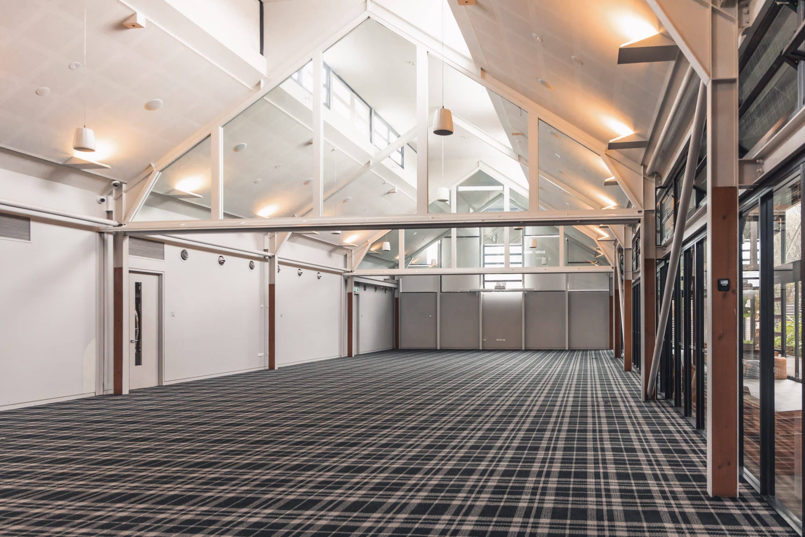 Winter Corporate Offer Caves Coastal 5 X6A2583 scaled