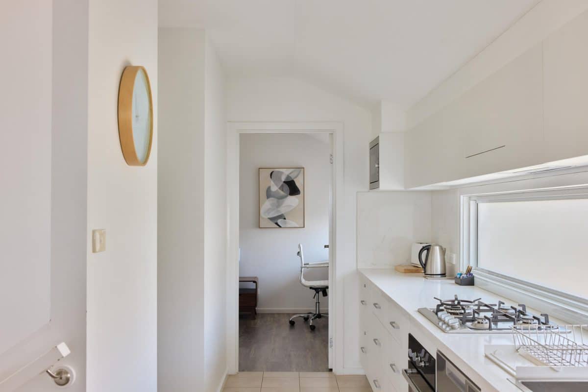 Townhouse 5 CavesCoastalBarBungalows StevenWoodburn 49
